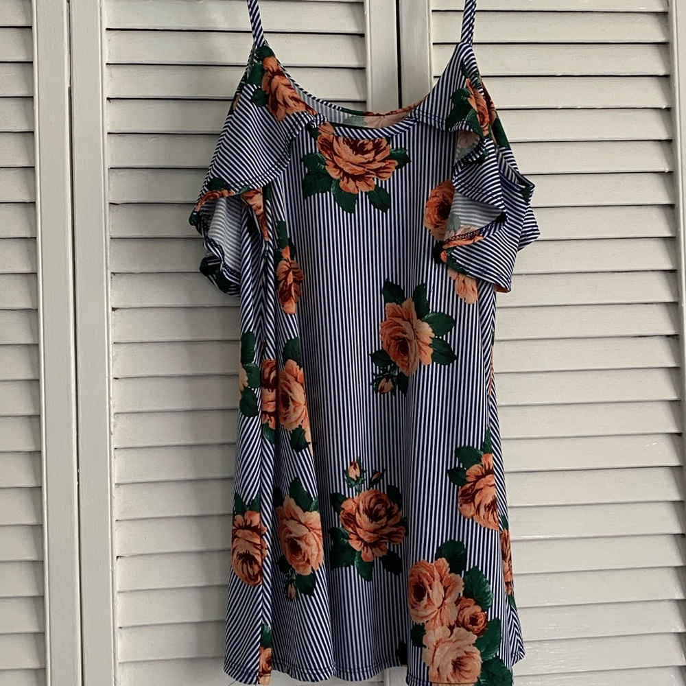 Stripped floral shirt, size M